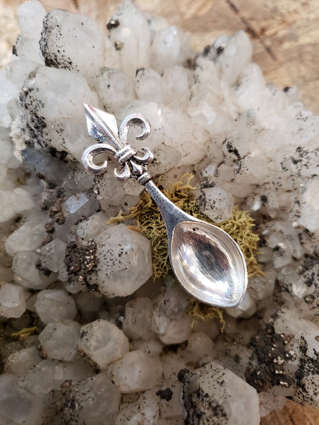 Fleur de Lis Pendent