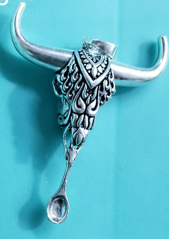 Long Horn Pendent